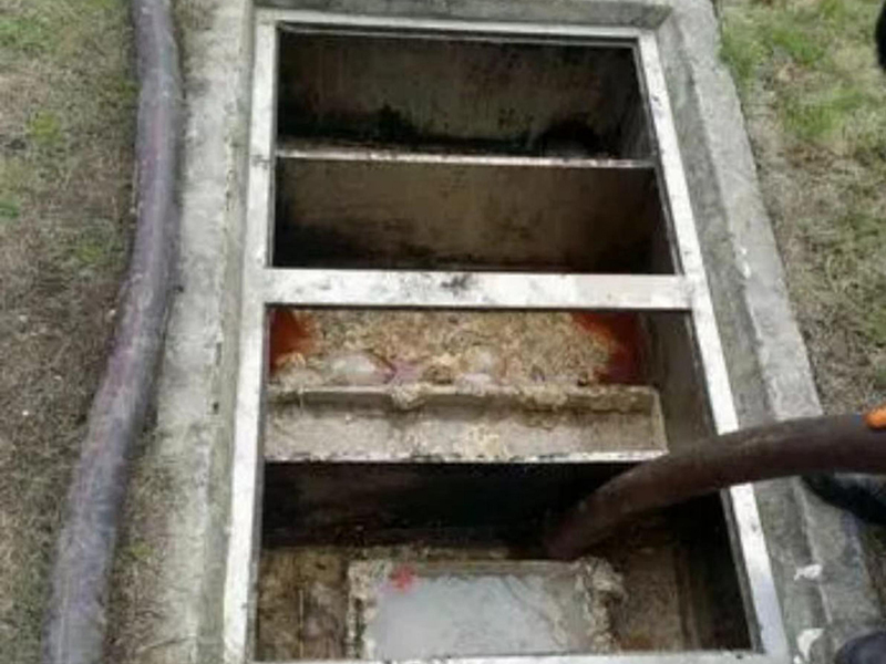 达孜隔油池清理