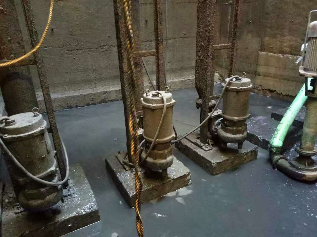 达孜污水池清理